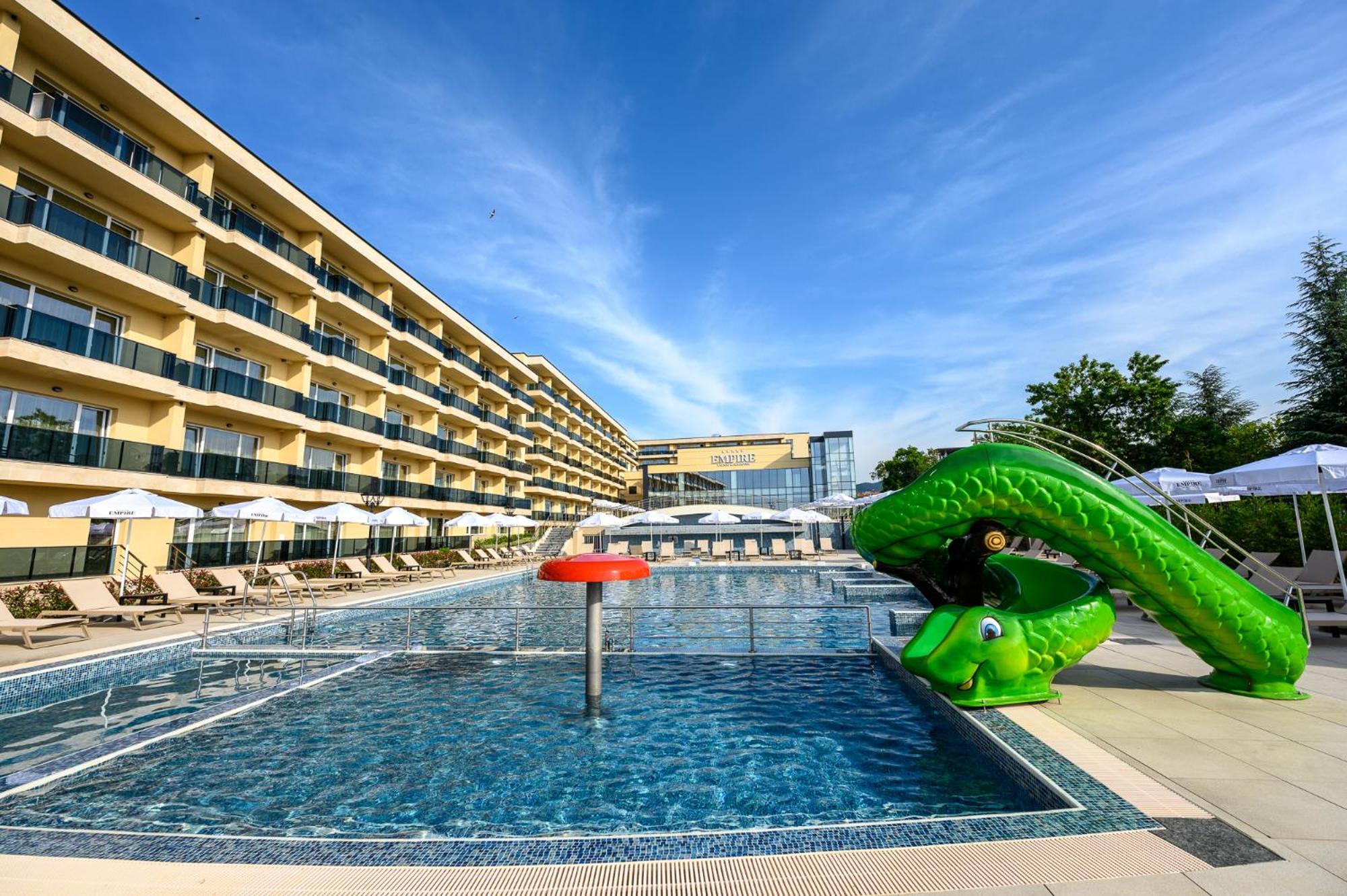 Empire Balneo & Spa Hotel Chissarja Exterior foto